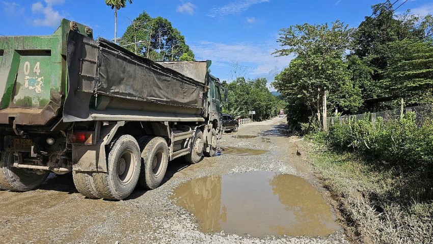 Hiện nay, lưu lượng phương tiện qua tuyến Quốc lộ 14B tăng rất nhanh. Trong đó, có xe tải từ Lào về qua Quốc lộ 14D nên tuyến Quốc lộ 14D đã hư hỏng toàn bộ; tuyến Quốc lộ 14B có lưu lượng xe bình quân khoảng 4.813 xe ô tô/ngày đêm, 