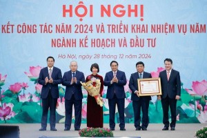 Bộ Kế hoạch và Đầu tư tổng kết năm 2024: Nhiều tập thể, cá nhân xuất sắc được vinh danh