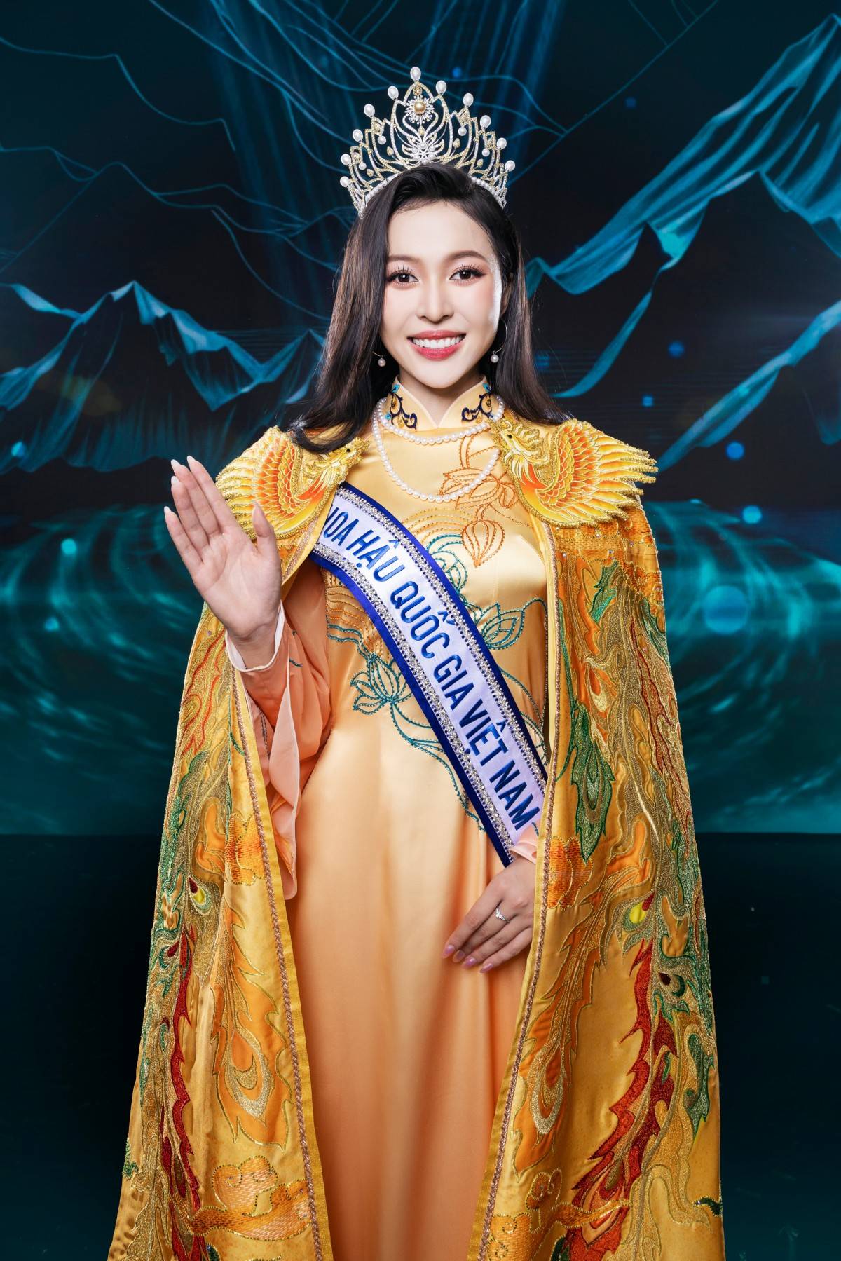 Hoa hậu Kiều Duy