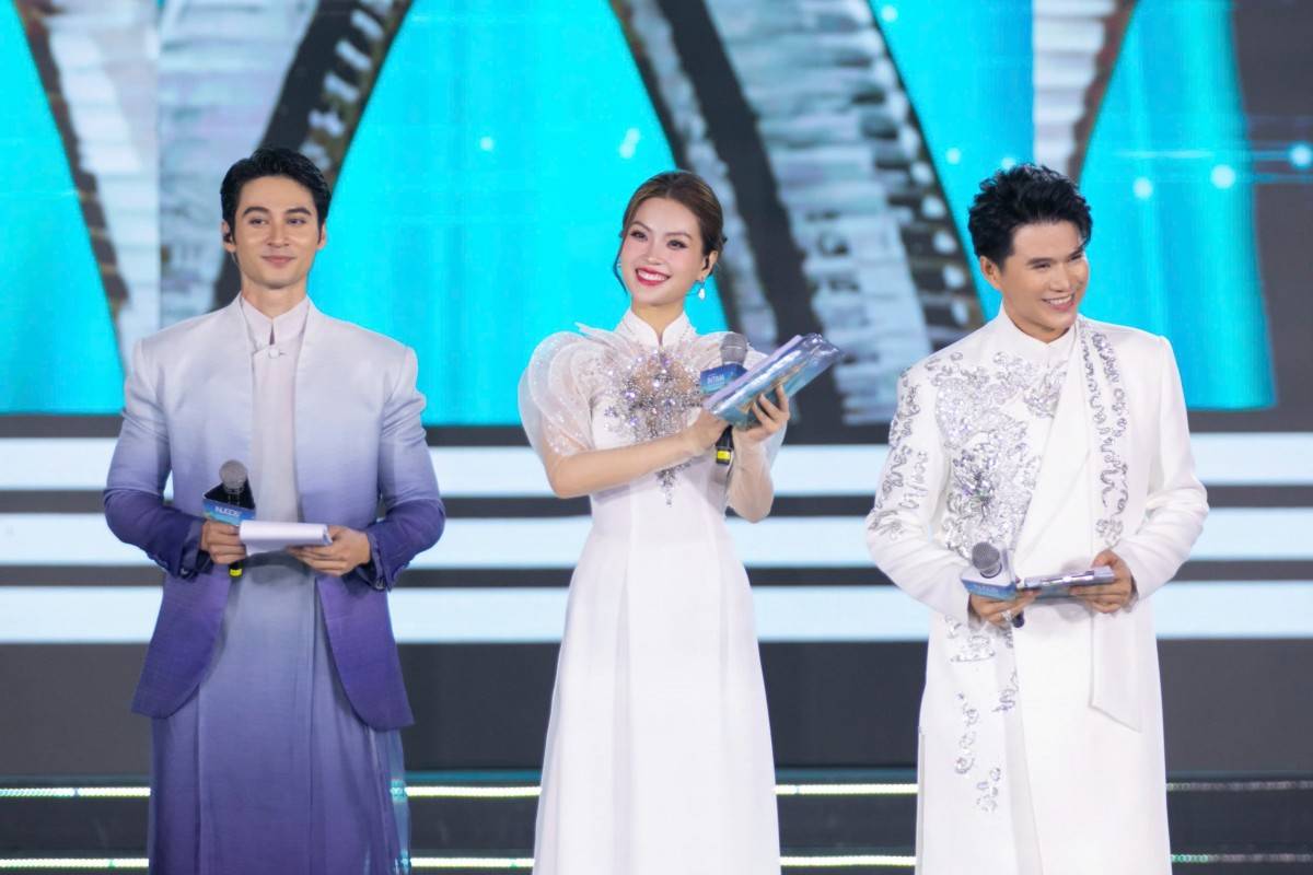 Nam vương Tuấn Ngọc, Á hậu Diễm Trang cùng MC Vũ Mạnh Cường