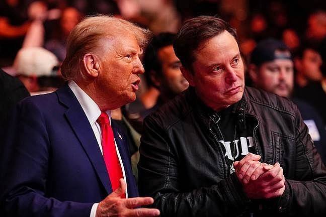 Tỷ phú Elon Musk nhận được sự ủng hộ từ ông Donald Trump trong chương trình thị thực lao động