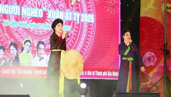 Tấm lòng nhân ái và nghĩa tình từ Tập đoàn Quốc tế Phượng Hoàng tại Gò Công Đông