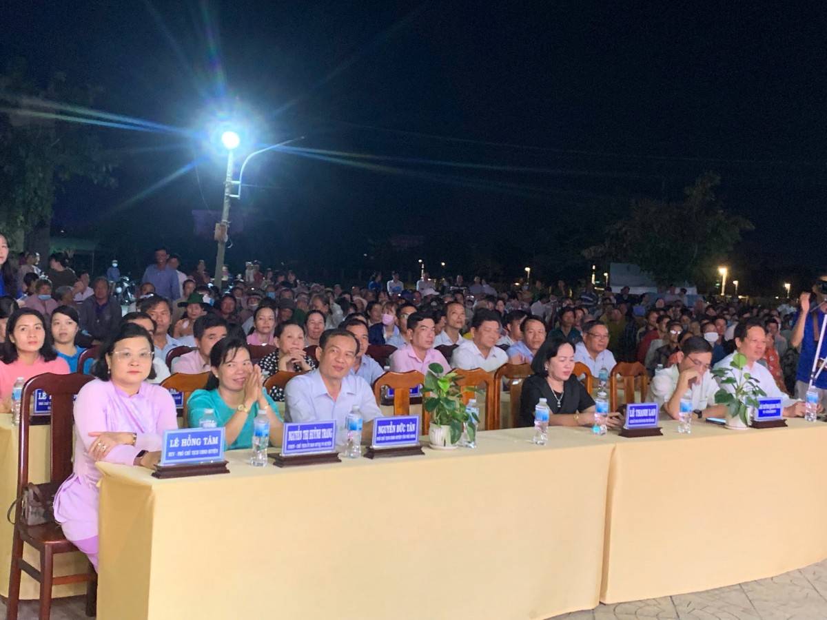 Tấm lòng nhân ái và nghĩa tình từ Tập đoàn Quốc tế Phượng Hoàng tại Gò Công Đông