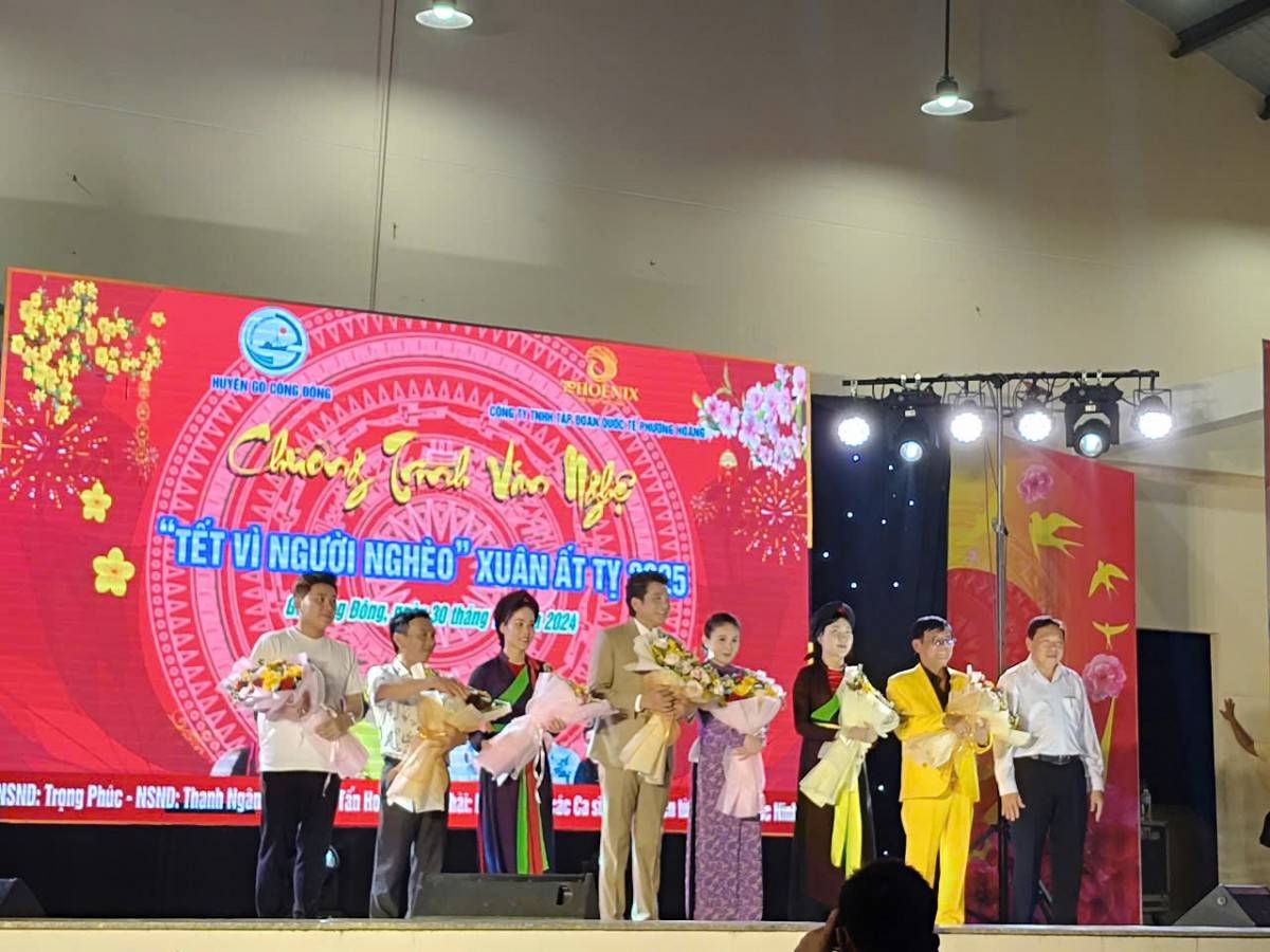 Tấm lòng nhân ái và nghĩa tình từ Công ty TNHH Tập đoàn Quốc tế Phượng Hoàng tại Gò Công Đông