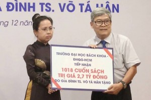 TS. Võ Tá Hân - kiều bào Mỹ trao tặng 1.018 bản sách khoa học kỹ thuật trị giá 2,7 tỷ đồng