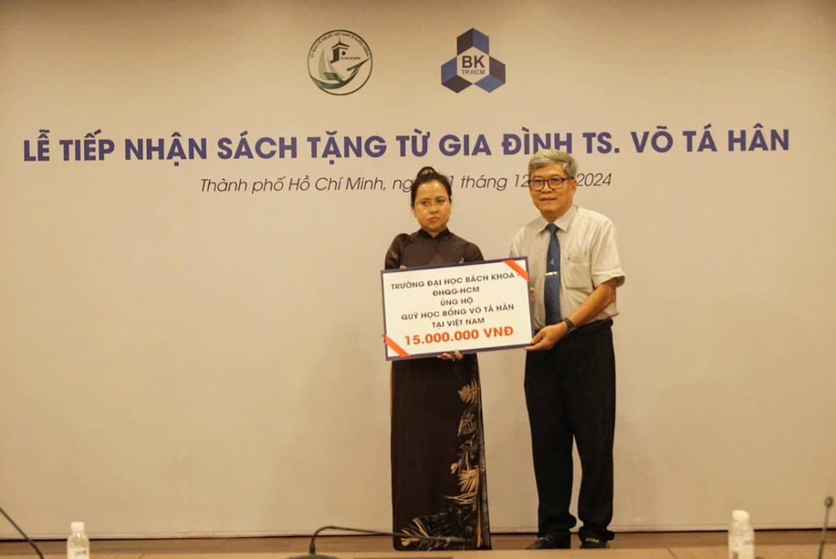 Trường ĐH Bách Khoa đã ủng hộ 15 triệu đồng vào Quỹ Học bổng Võ Tá Hân với mong muốn quỹ học bổng sẽ ngày càng mở rộng và phát triển hơn nữa