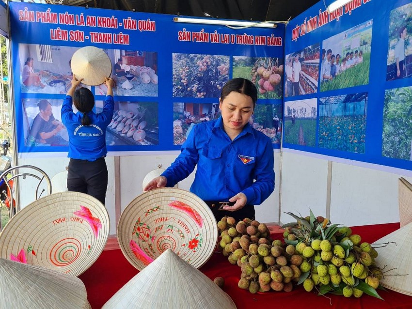 Xây dựng, quản lý và phát triển nhãn hiệu chứng nhận Vải lai U trứng Kim Bảng