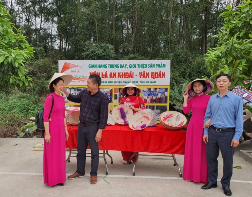 Nón lá An Khoái - Văn Quán