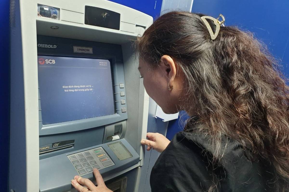 Cảnh báo thủ đoạn dùng thiết bị Skimming đánh cắp dữ liệu thẻ giao dịch tại ATM