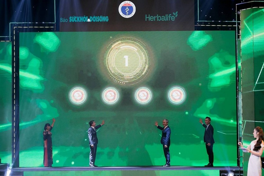 Vinh danh 12 ứng viên xuất sắc nhất cuộc thi “Tôi khỏe đẹp hơn 2024”