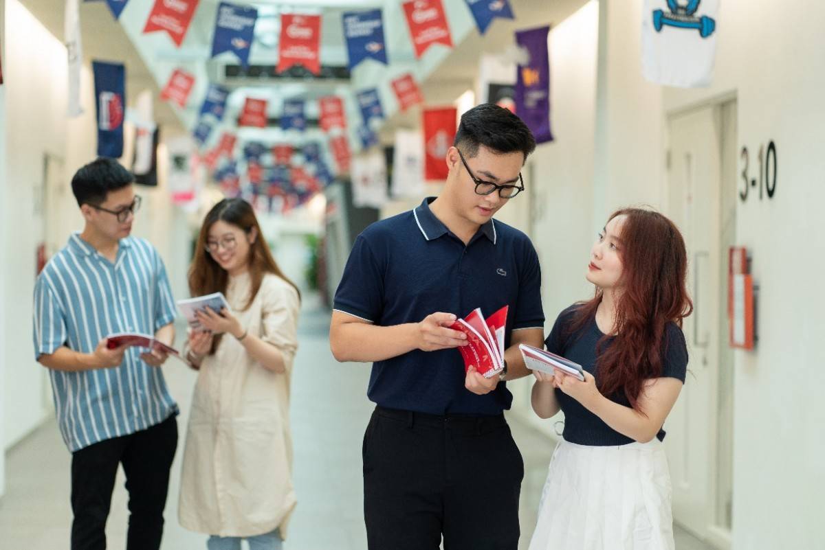 Nhiều nơi trên thế giới cấm sinh viên sử dụng AI trong học tập.