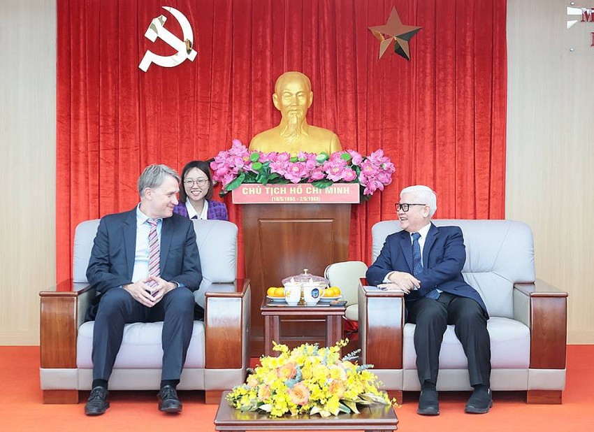 Bí thư Tỉnh ủy Bình Dương tiếp lãnh đạo Tập đoàn LEGO tại Châu Á