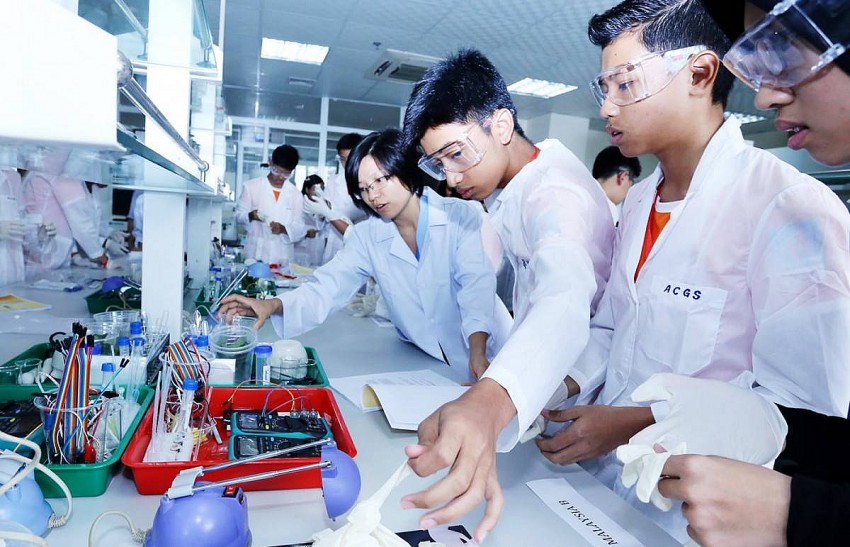 Dự báo tăng trưởng kinh tế năm 2025 của Việt Nam sẽ đến từ đầu tư và sản xuất Dự báo tăng trưởng kinh tế năm 2025 của Việt Nam sẽ đến từ đầu tư và sản xuất