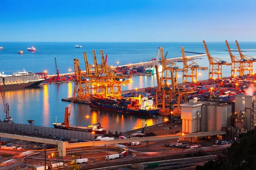 UOB nâng dự báo tăng trưởng GDP của Việt Nam năm 2025 lên 7% UOB nâng dự báo tăng trưởng GDP của Việt Nam năm 2025 lên 7%