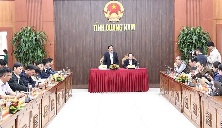 Chủ tịch UBND tỉnh Quảng Nam Lê Văn Dũng đã tổ chức họp báo thông báo tình hình kinh tế - xã hội năm 2024 và nhiệm vụ công tác trọng tâm năm 2025.