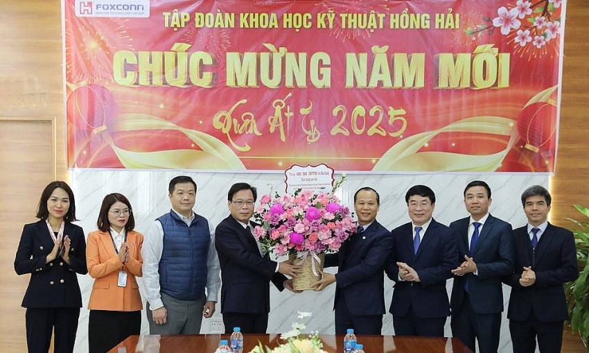 Lãnh đạo UBND tỉnh Bắc Giang thăm và chúc Tết doanh nghiệp FDI