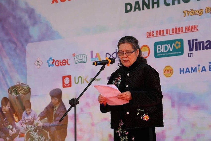 Hơn 1,8 tỷ đồng được trao cho trẻ em huyện Tràng Định, tỉnh Lạng Sơn