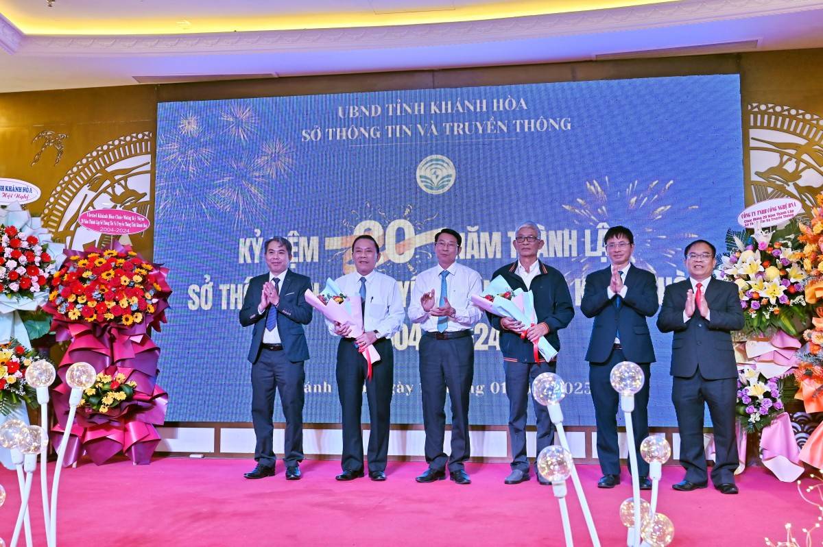 Sở Thông tin và Truyền thông Khánh Hòa: Tổng kết công tác năm 2024 và kỷ niệm 20 năm thành lập Sở Thông tin và Truyền thông Khánh Hòa: Tổng kết công tác năm 2024 và kỷ niệm 20 năm thành lập