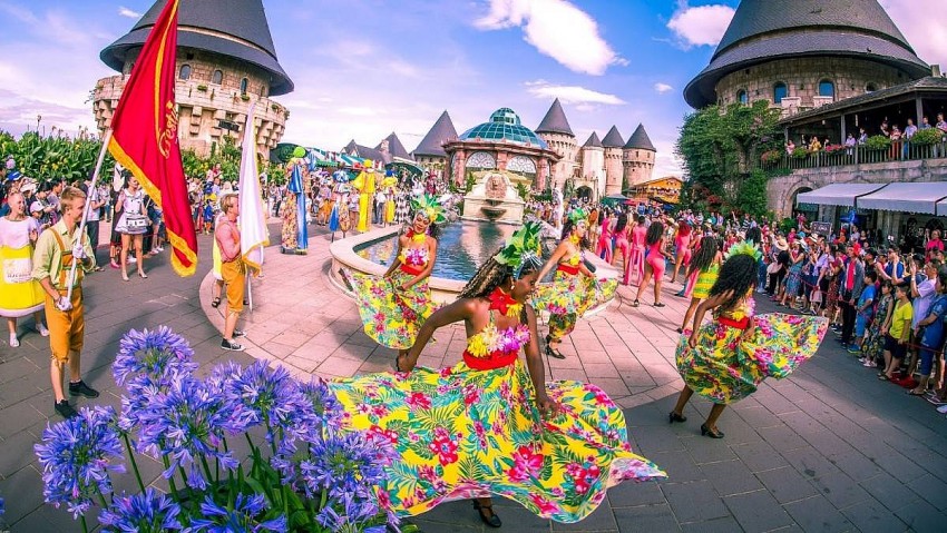Khu du lịch Sun World Ba Na Hills sôi động các sự kiện chào đón du khách