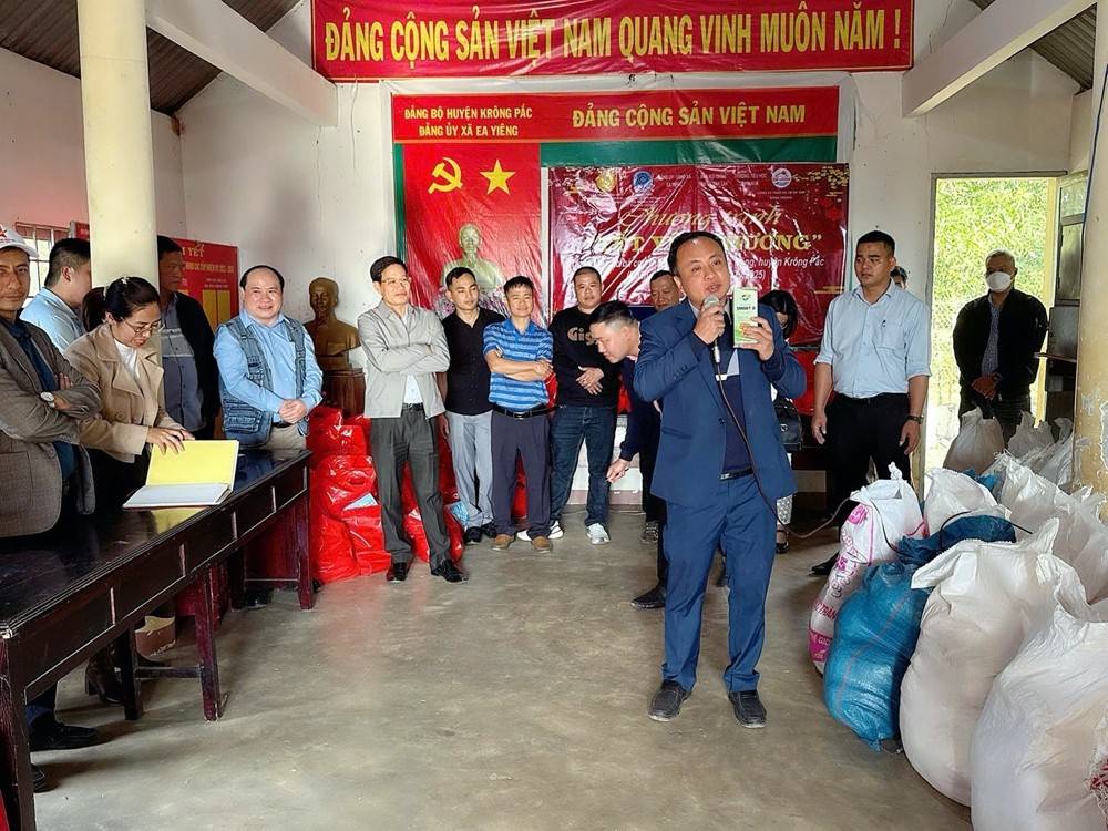 Đắk Lắk: chương trình “Tết yêu thương 2025” lan tỏa niềm vui và hy vọng tại buôn Cư Drang