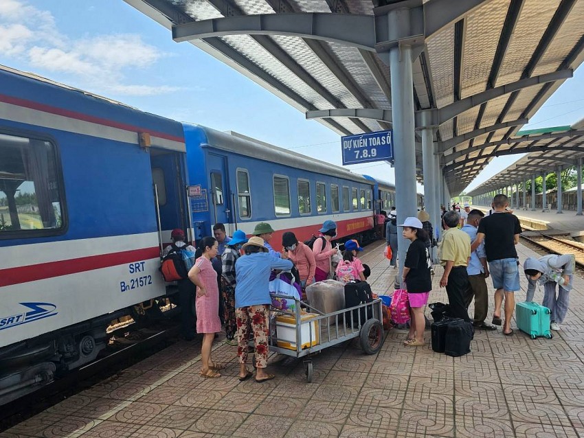 Mở bán vé tàu Tết Hà Nội - Hải Phòng, nhiều ưu đãi cho đối tượng chính sách Mở bán vé tàu Tết Hà Nội - Hải Phòng, nhiều ưu đãi cho đối tượng chính sách