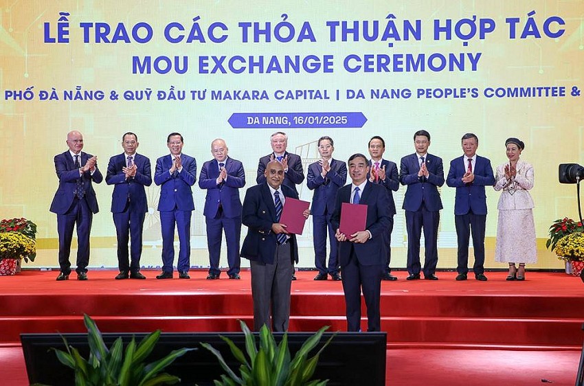 UBND thành phố trao biên bản ghi nhớ hợp tác với Quỹ Đầu tư Makara Capital (Singapore)