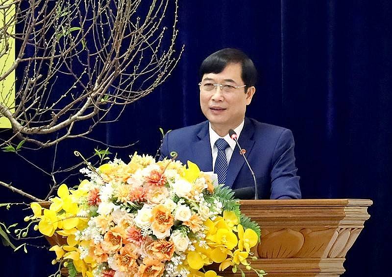 Ông Nguyễn Minh Tuấn - Trưởng Ban Tuyên giáo Tỉnh ủy Yên Bái phát biểu tại Hội nghị Yên Bái: Báo chí tập trung tuyên truyền 03 chủ đề lớn năm 2025