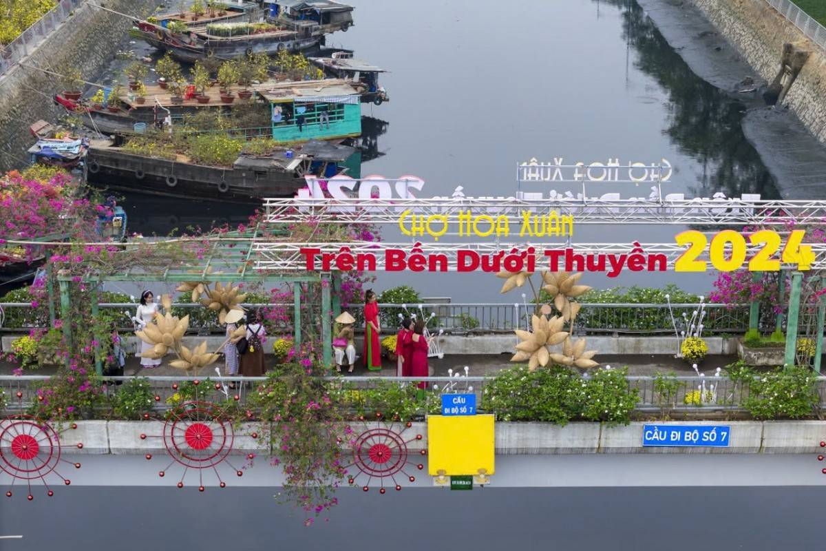 Chợ hoa Xuân “Trên bến, dưới thuyền” là một trong 19 sự kiện văn hóa tại TP.HCM trong dịp Tết Giáp Thìn.