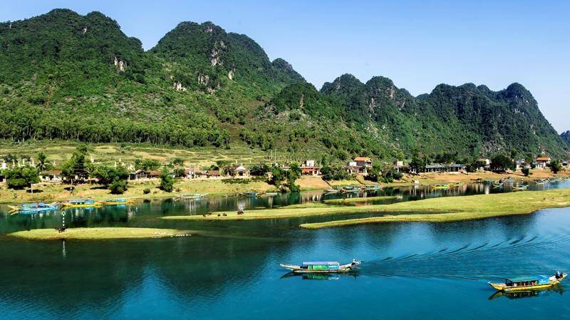 Doanh nghiệp bất động sản “đua nhau” tìm quỹ đất mới đầu năm 2025