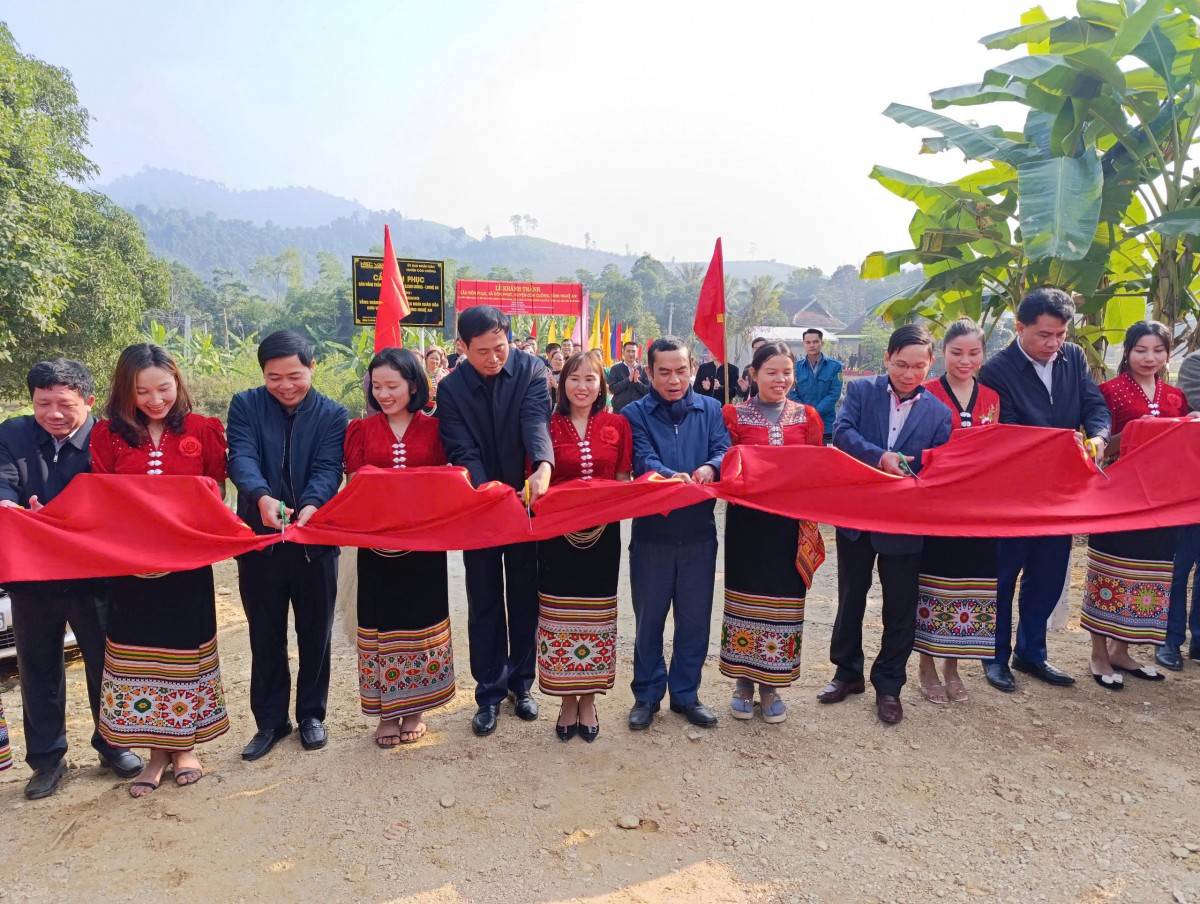Khánh thành cầu Đôn Phục tại huyện Con Cuông, tỉnh Nghệ An hơn 1,5 tỷ đồng