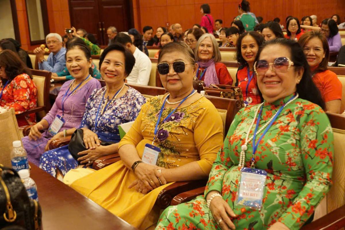 Các kiều bào tiêu biểu tham dự tại sự kiện.