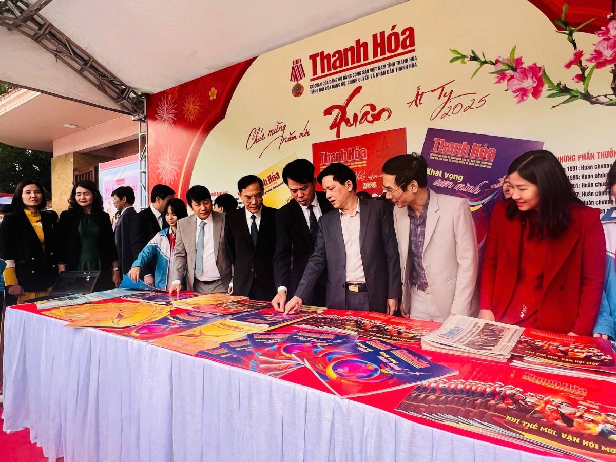 Trên 350 ấn phẩm trưng bày tại Hội Báo Xuân Ất Tỵ