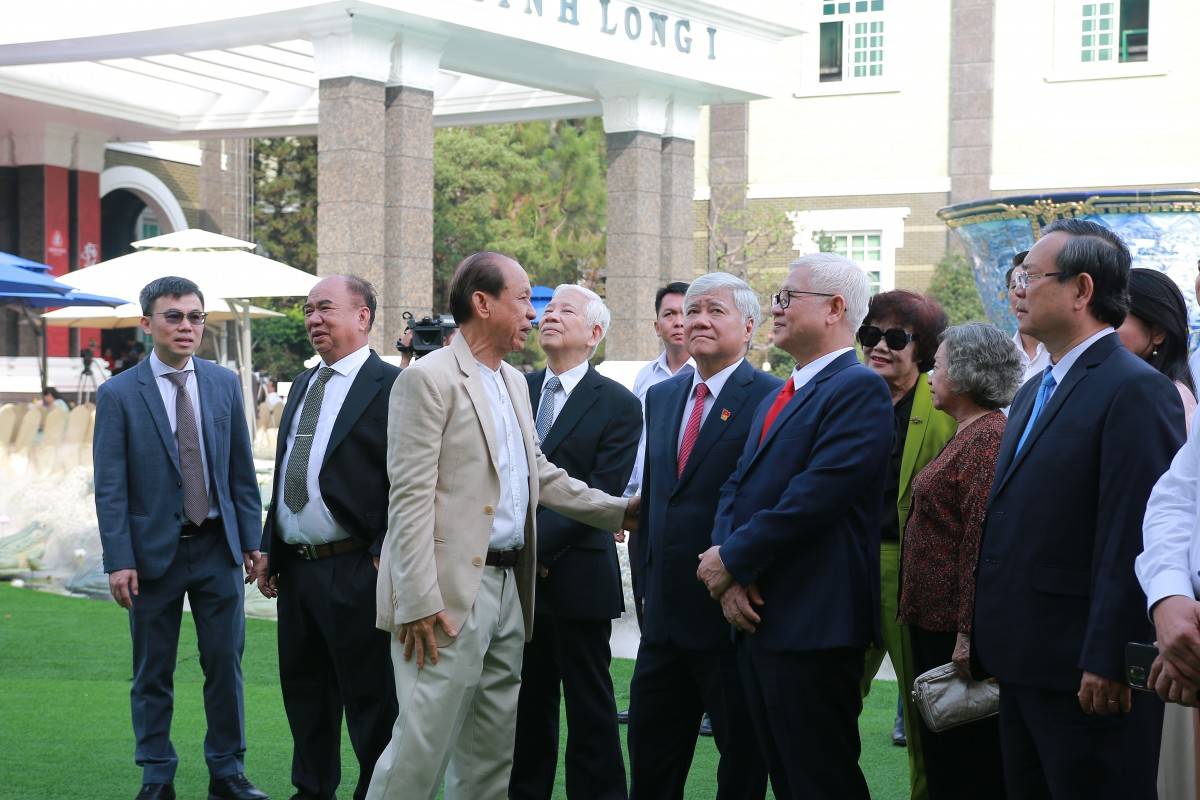 Ông Lý Ngọc Minh nhà - sáng lập công ty Minh Long “Đồng vợ đồng chồng tát biển Đông cũng cạn”