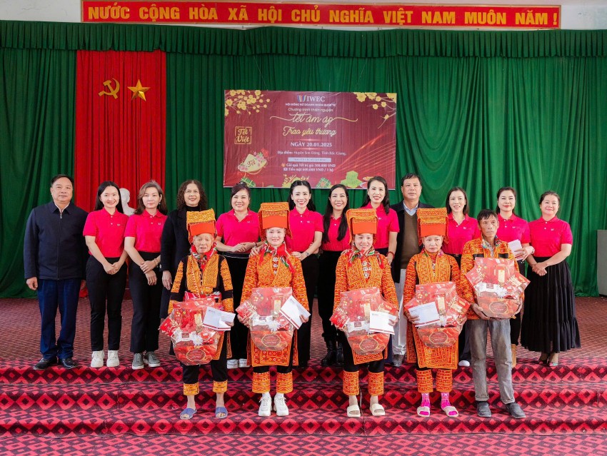 Hội đồng nữ doanh nhân quốc tế: Hành trình nhân ái đến những hoàn cảnh khó khăn tại Bắc Giang