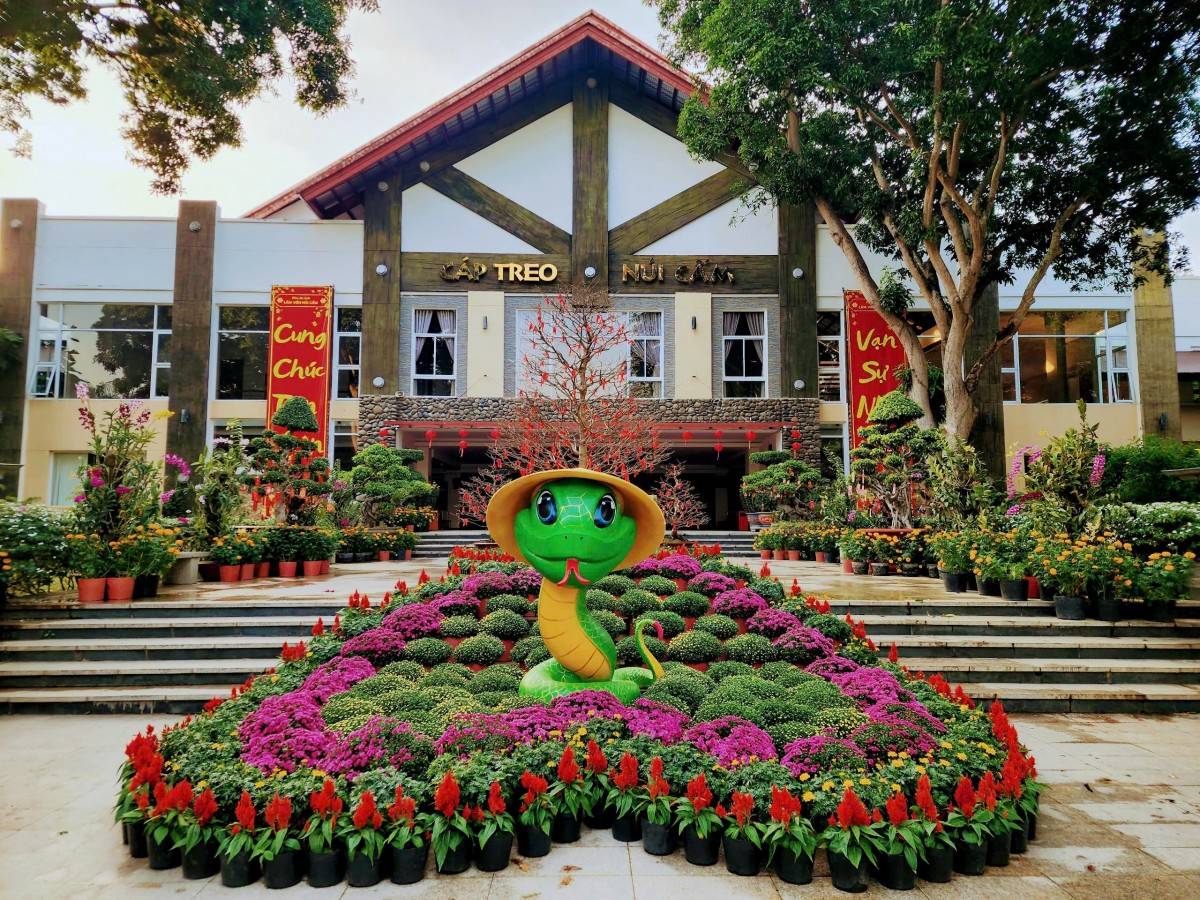 Tết 2025 tại Lâm viên Núi Cấm: Tận hưởng 'chốn bồng lai tiên cảnh' giữa miền Tây