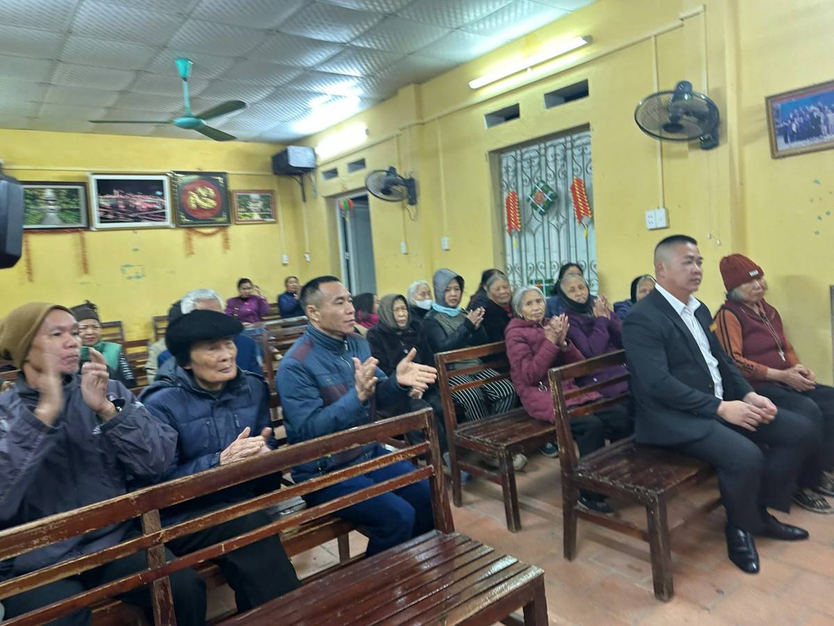 Tập đoàn quốc tế Phượng Hoàng mang 'Xuân yêu thương' đến bệnh nhân Da liễu Bắc Ninh Tập đoàn quốc tế Phượng Hoàng mang 'Xuân yêu thương' đến bệnh nhân Da liễu Bắc Ninh