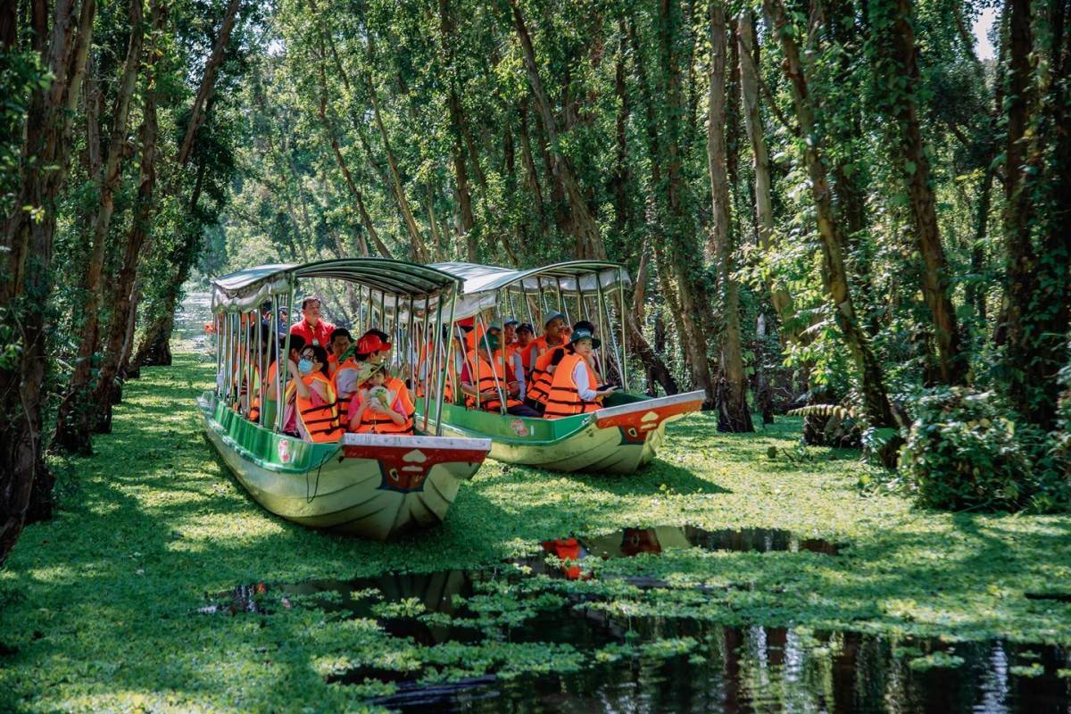 Khám phá báu vật xanh với những nét văn hoá đặc sắc miền Tây