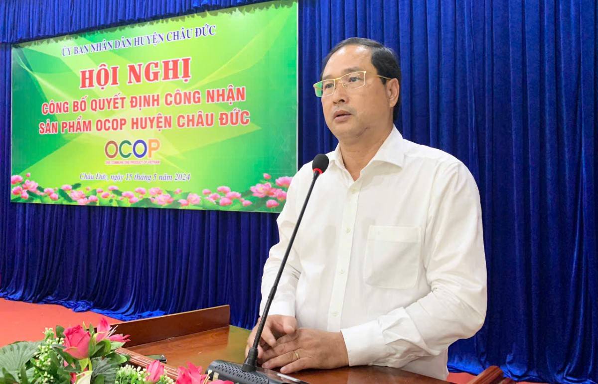 ông Nguyễn Tấn Bản Bí thư Huyện ủy ông Nguyễn Tấn Bản Bí thư Huyện ủy