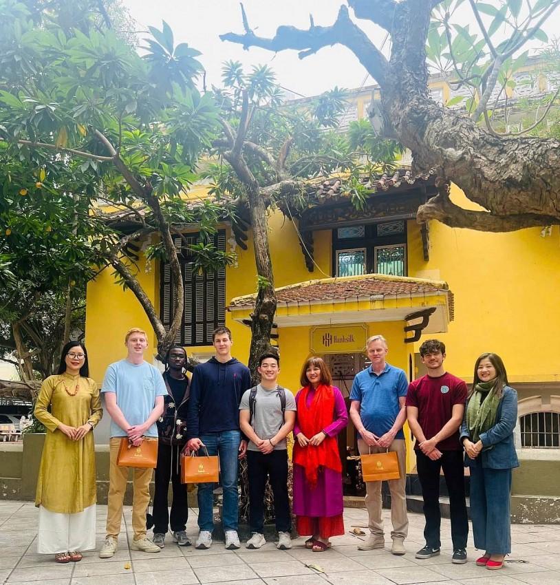 Chinh phục thị trường quốc tế bằng câu chuyện văn hóa đặc sắc Chinh phục thị trường quốc tế bằng câu chuyện văn hóa đặc sắc