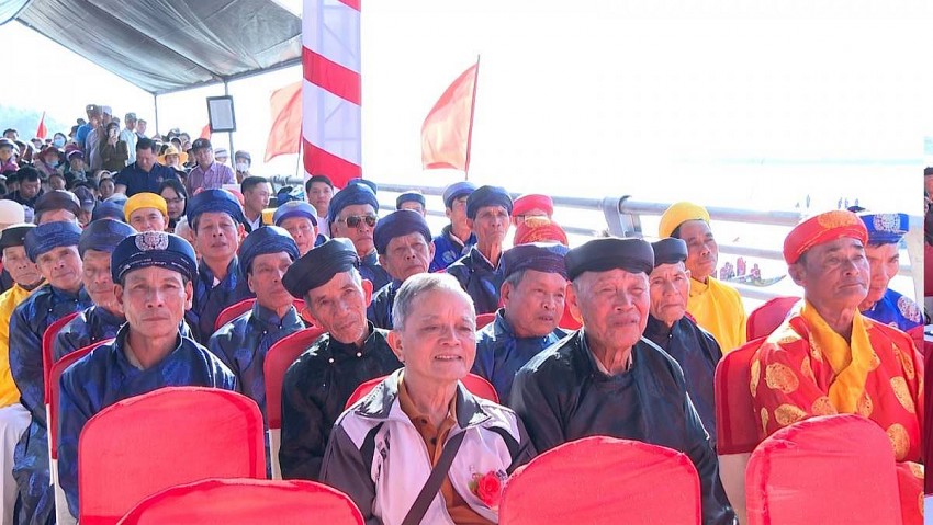 Đông đảo Nhân dân xã Tịnh Long tham dự buổi lễ