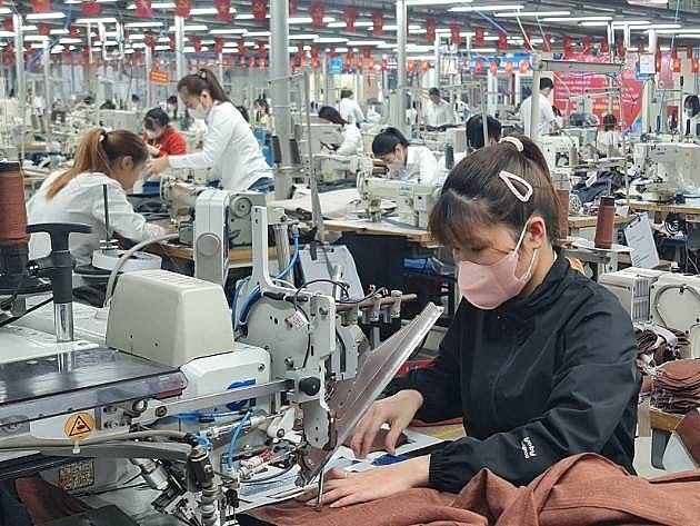 Doanh nghiệp Thái Bình rộn ràng khởi động sản xuất ngay từ những ngày đầu xuân