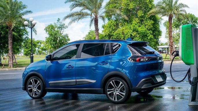 Ôtô điện bắt đầu phải chịu lệ phí trước bạ từ ngày 1/3/2025.