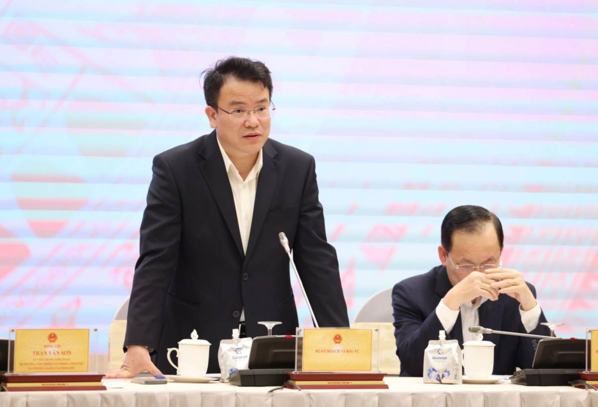 Xuất khẩu Việt Nam năm 2025 đối mặt nguy cơ thương chiến toàn cầu