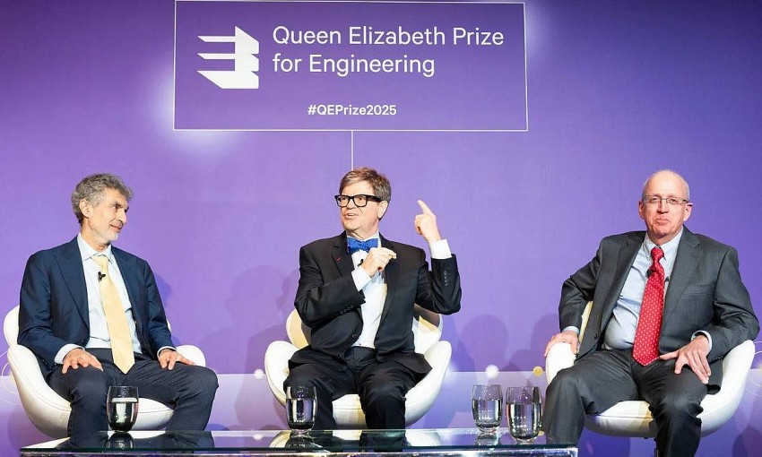 GS. Yoshua Bengio, GS. Yann LeCun và TS. Bill Dally (từ trái qua) là ba trong số 7 nhà khoa học được vinh danh tại Giải thưởng Nữ hoàng Elizabeth 2025. Trước đó, GS. Bengio và GS. LeCun, cùng với GS. Geoffrey Hinton, ông Jensen Huang và GS Fei-Fei Li đã được trao Giải thưởng Chính VinFuture 2024. Ảnh: Guardian.