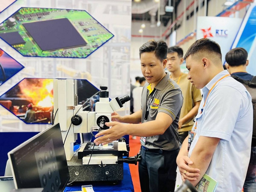 Việt Nam hút hơn 4,3 tỷ USD vốn đầu tư nước ngoài trong tháng 1/2025