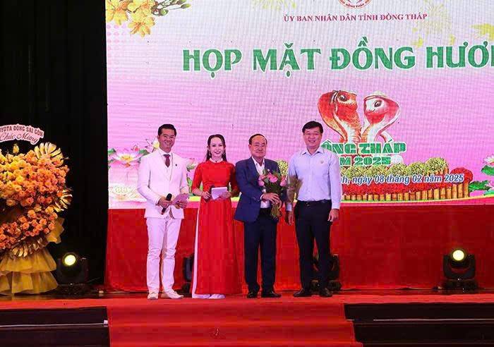 Đồng Tháp: Hành trình vươn lên mạnh mẽ - Gắn kết đồng hương xa quê