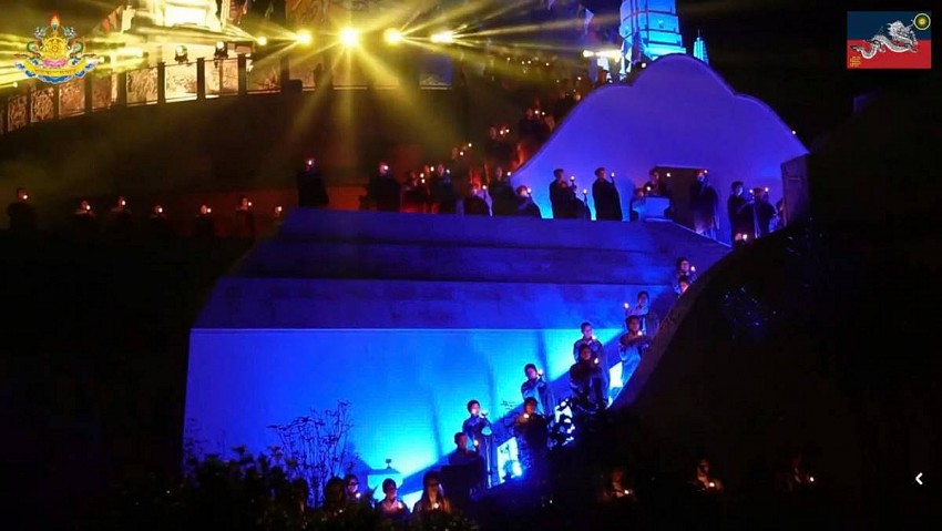 Ấn tượng đêm nghệ thuật ánh sáng 3D mapping tại Bảo tháp Tây Thiên