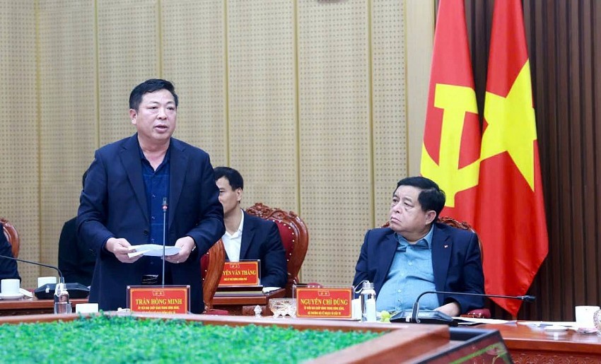 Bộ trưởng Bộ Giao thông vận tải Trần Hồng Minh phát biểu tại buổi làm việc