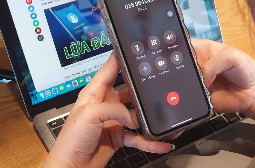 Thủ đoạn mới: Giả danh danh Công an hướng dẫn tích hợp điểm giấy phép lái xe Thủ đoạn mới: Giả danh Công an hướng dẫn tích hợp điểm giấy phép lái xe