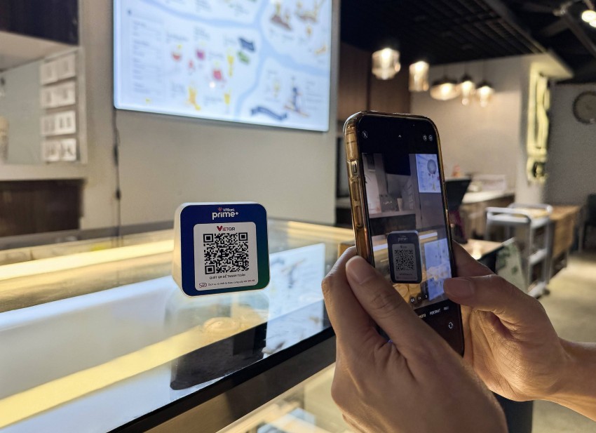 VPBank tiên phong tặng loa thông báo biến động số dư cho tiểu thương VPBank tiên phong tặng loa thông báo biến động số dư cho tiểu thương